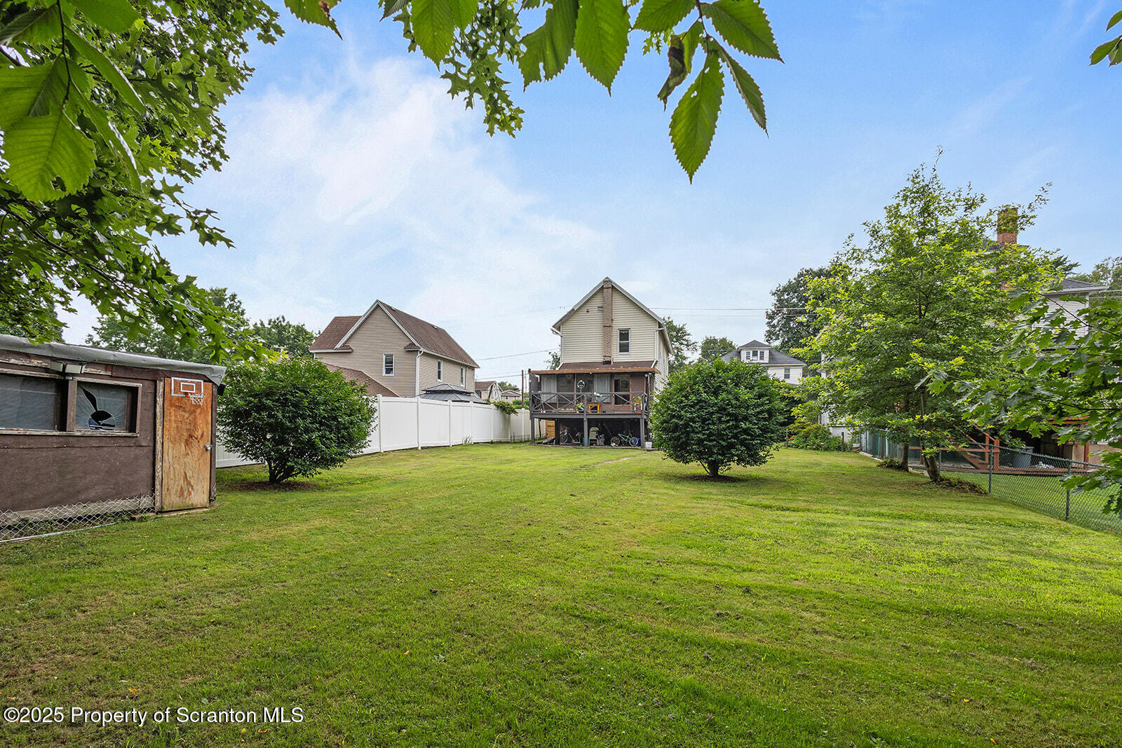 Property Photo: 934 W Market Street PA 18508