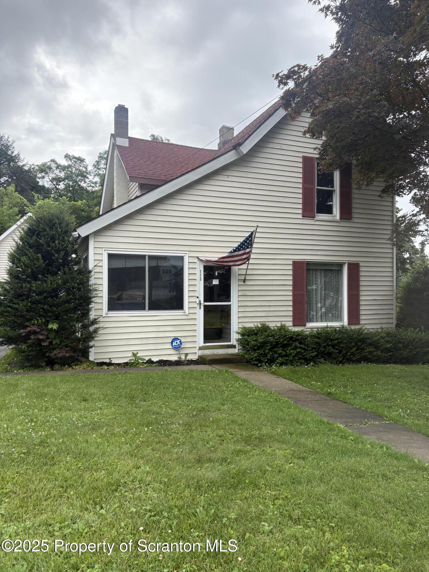Property Photo: 113 Franklin Street PA 18623
