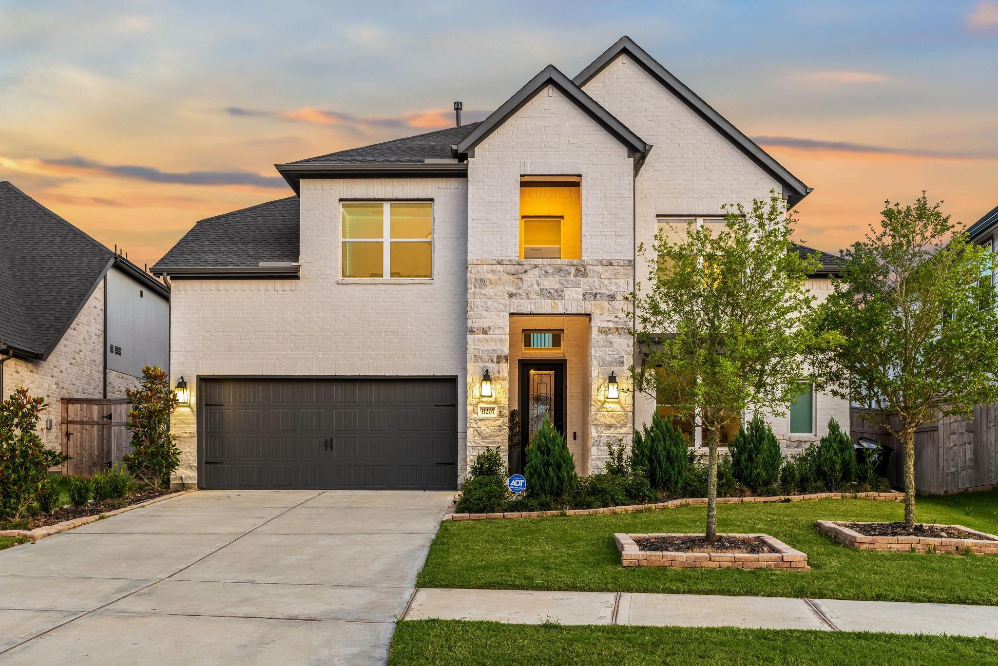 Property Photo: 31207 Hastings Creek Lane TX 77441