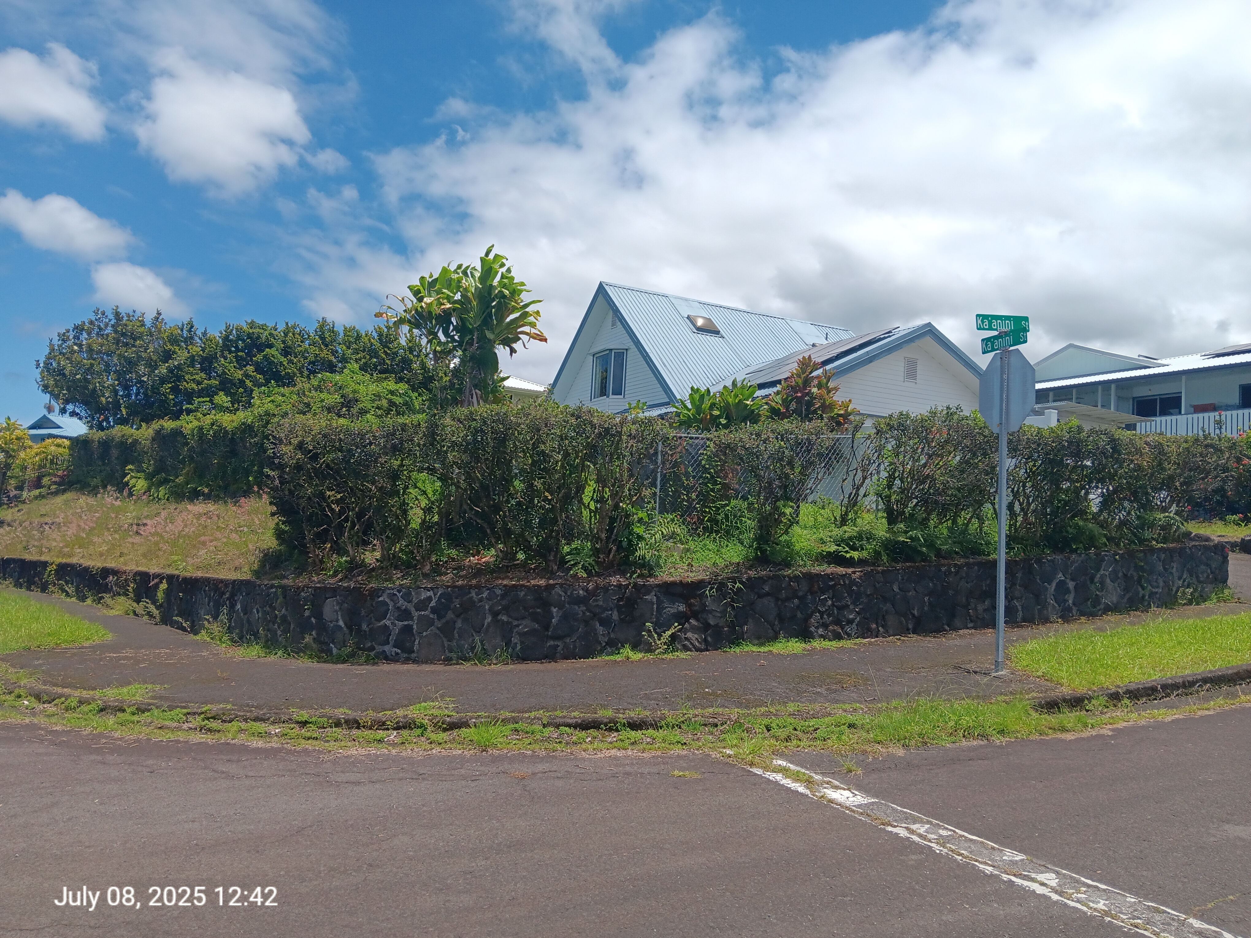 Property Photo: 433 Kaanini St HI 96720