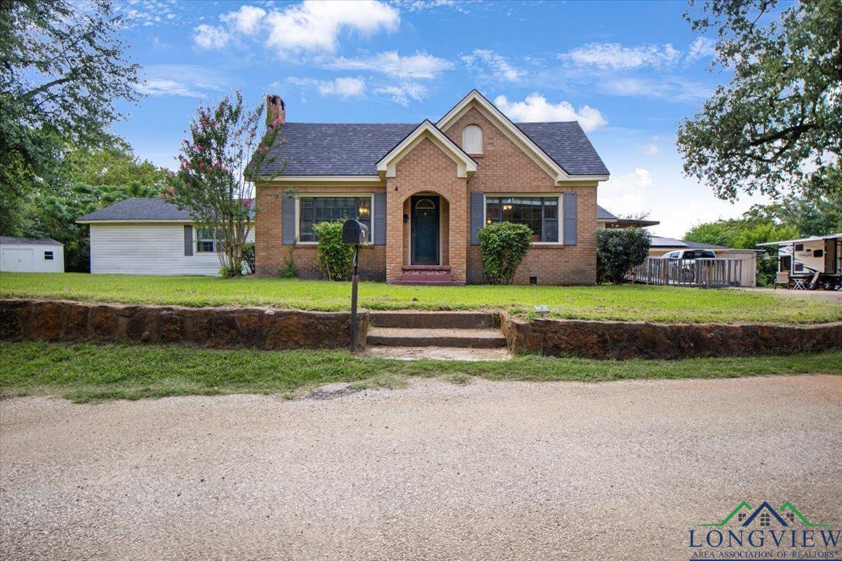 Property Photo:  200 Lowrie  TX 75652 