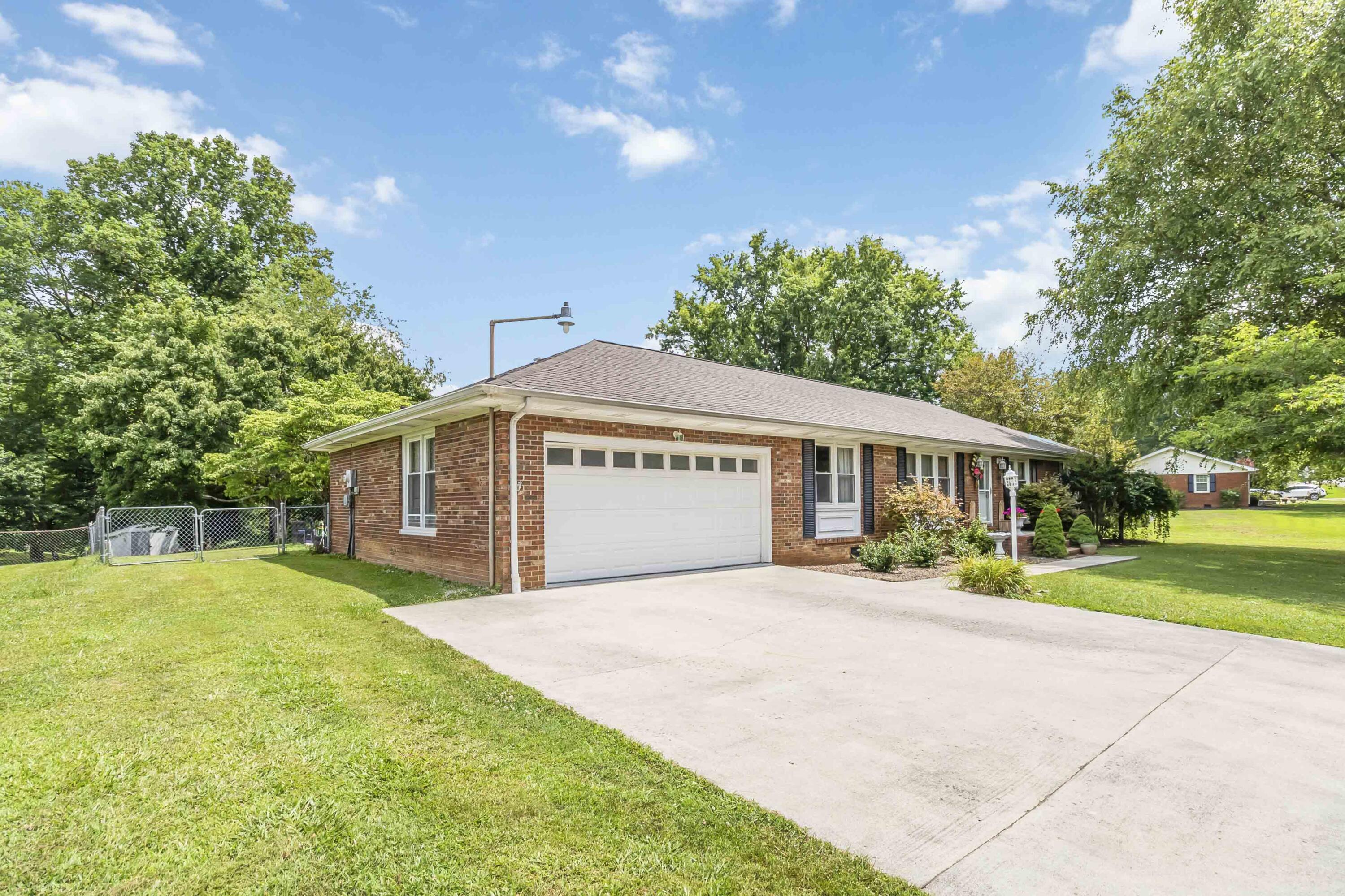 Property Photo: 1010 Pleasure Ridge Drive KY 40701