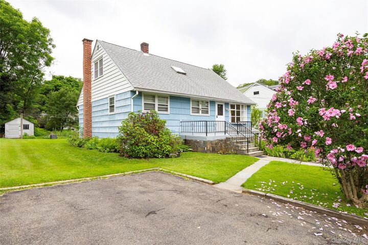 Property Photo:  511 Walnut Street  NY 12443 
