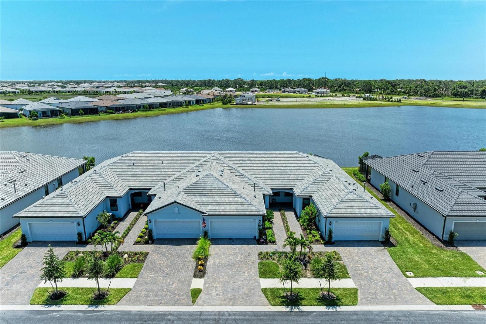 Property Photo:  14672 Misty Pond Loop  FL 34275 
