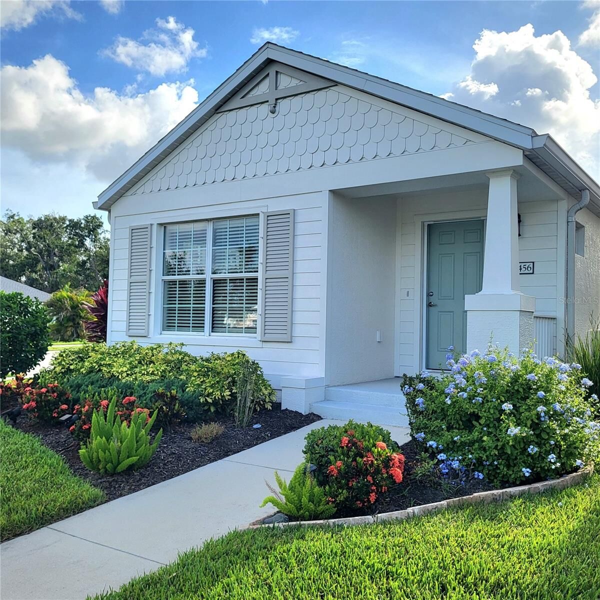 Property Photo:  6456 Autumn Woods Way  FL 34243 