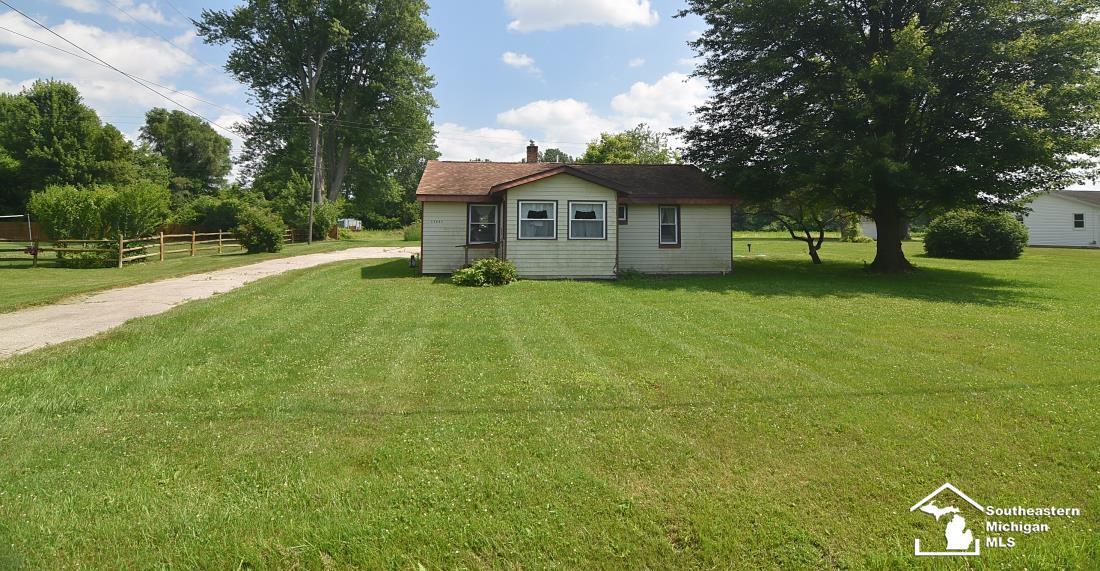 13493 Dixon Road  Dundee MI 48131 photo
