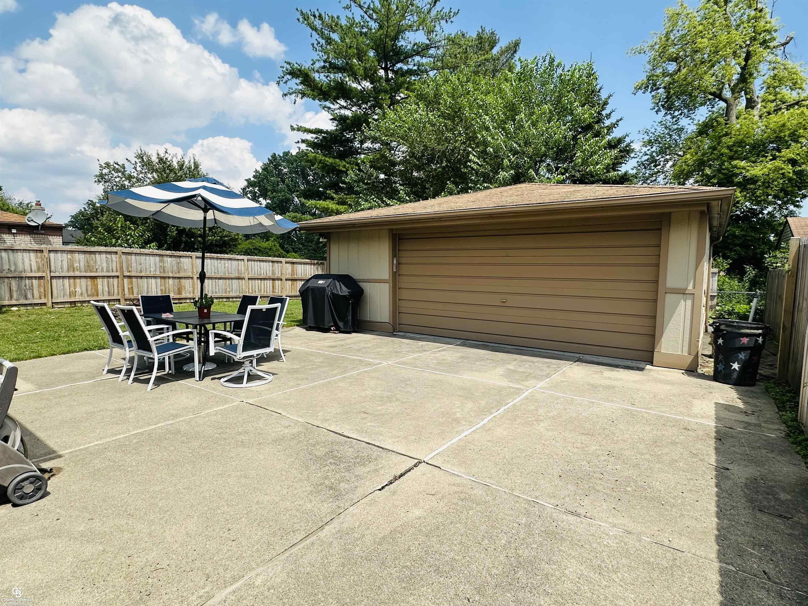 Property Photo: 32660 Haggerty Dr. Drive MI 48066-1025
