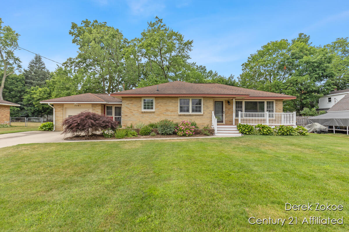 Property Photo: 7781 Hickory Avenue MI 49428