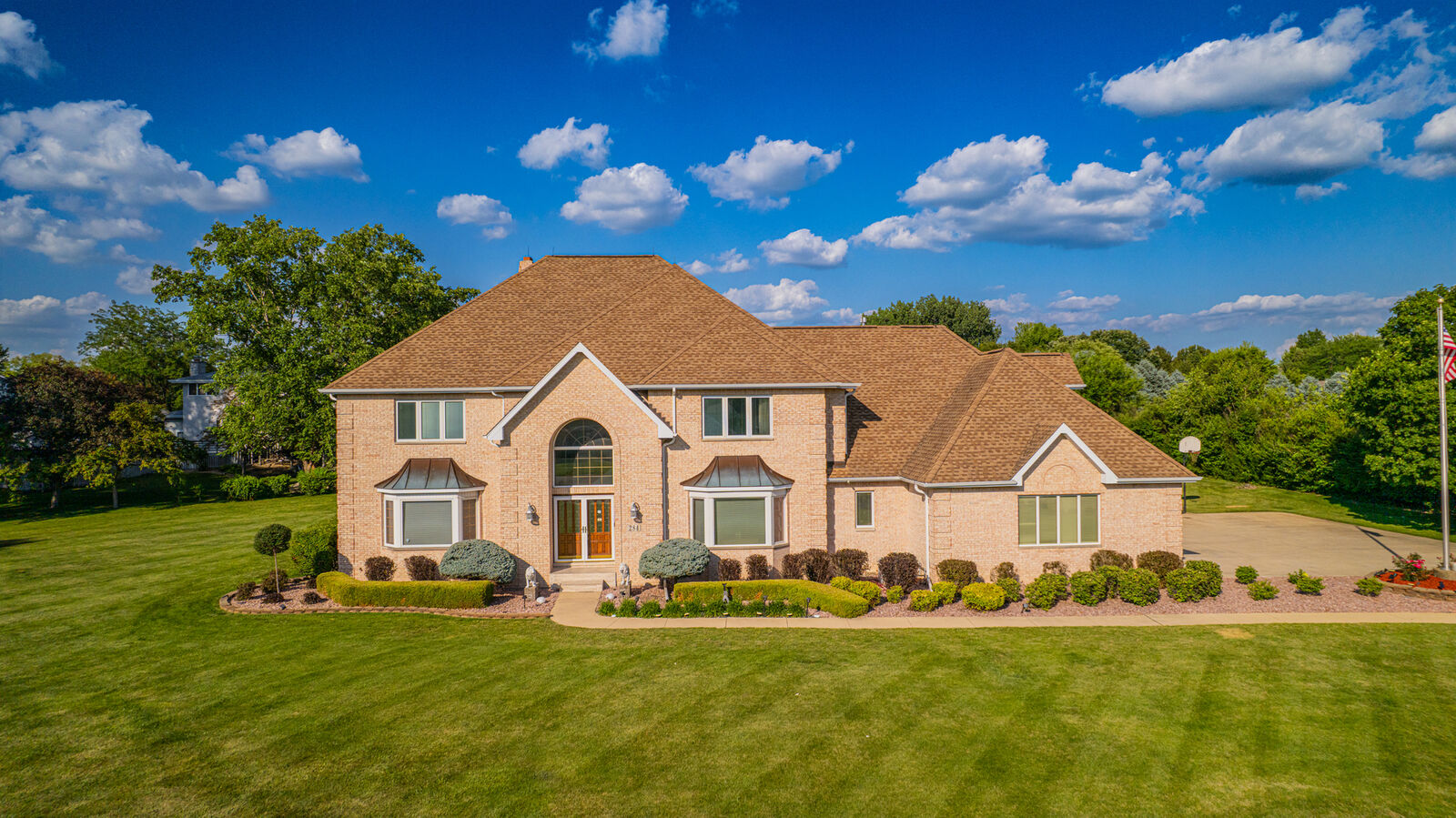 Property Photo: 284 Barrington Lane IL 60914