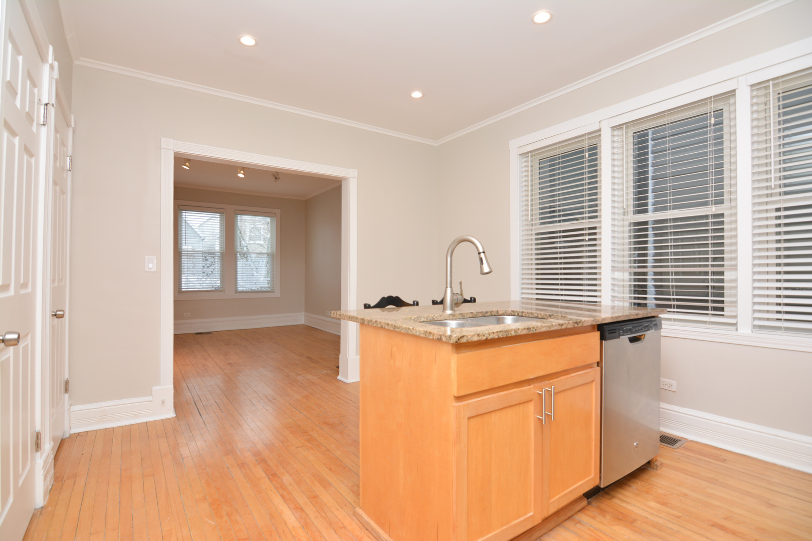 Property Photo: 2528 W Charleston Street 1 IL 60647