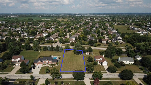 Property Photo: 12921 Shelly Lane IL 60585