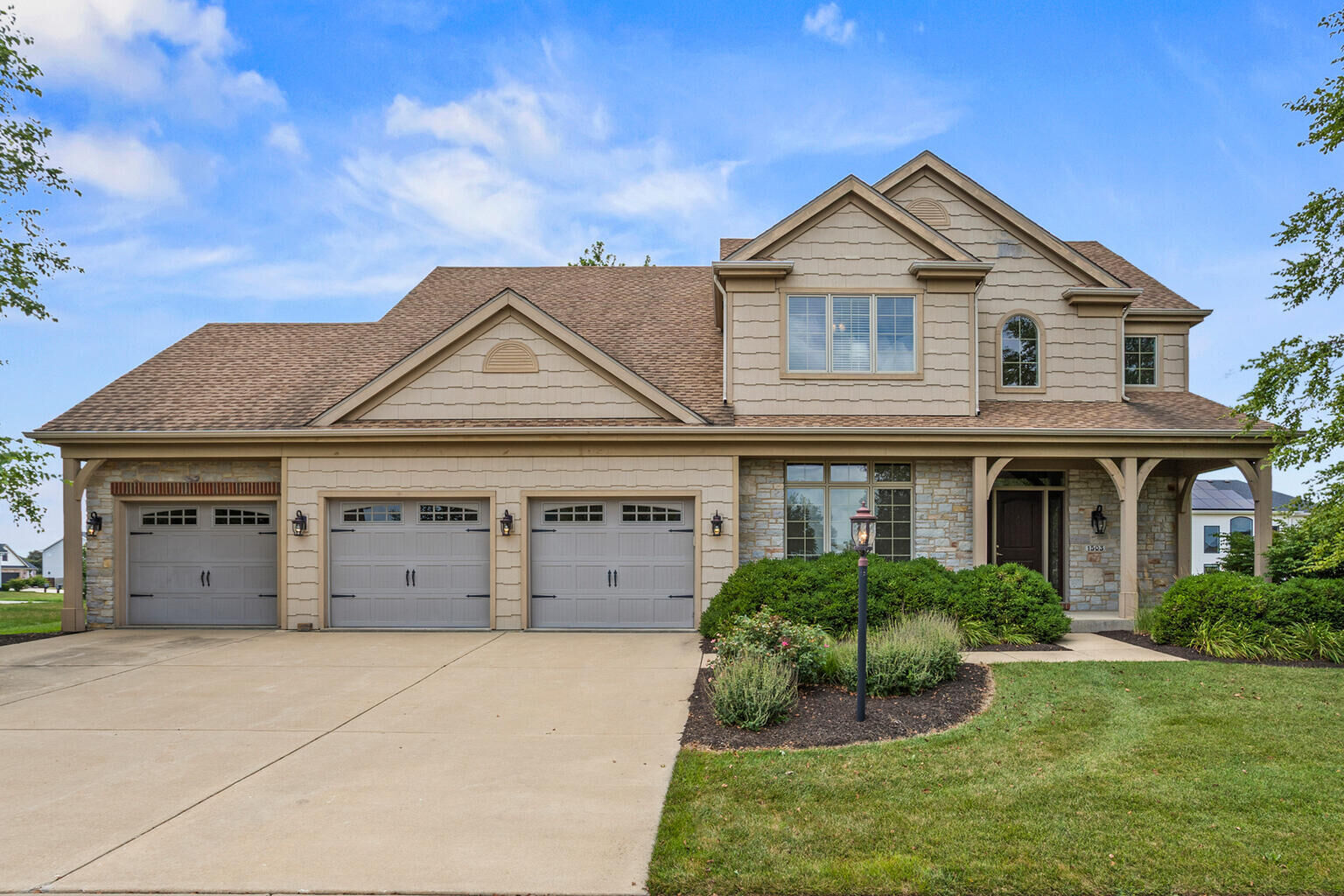 Property Photo: 1503 English Oak Drive IL 61822