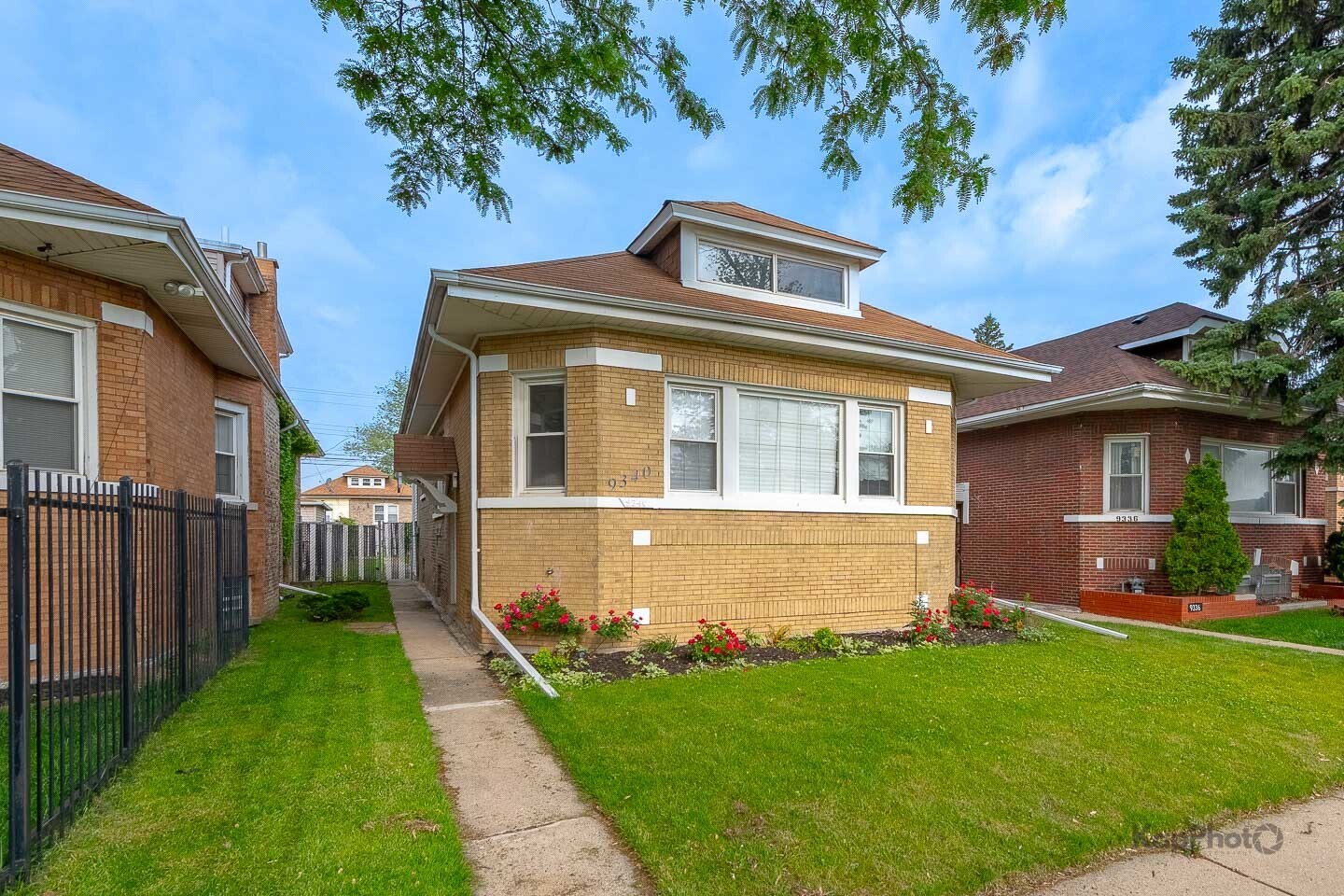 Property Photo: 9340 S Elizabeth Street IL 60620