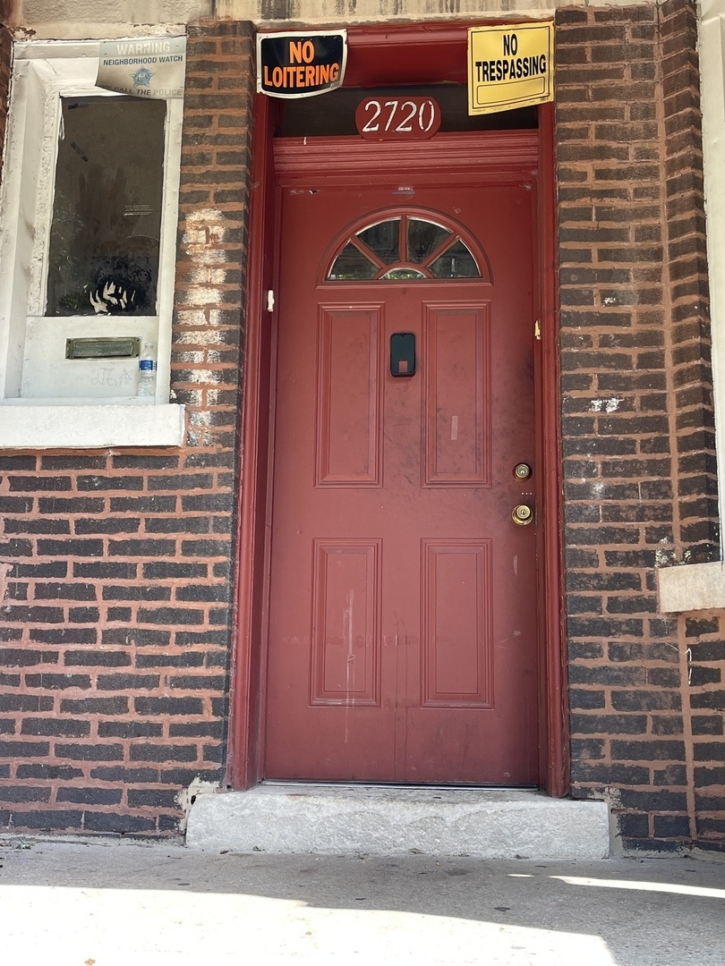 Property Photo:  2720 W Flournoy Street  IL 60612 