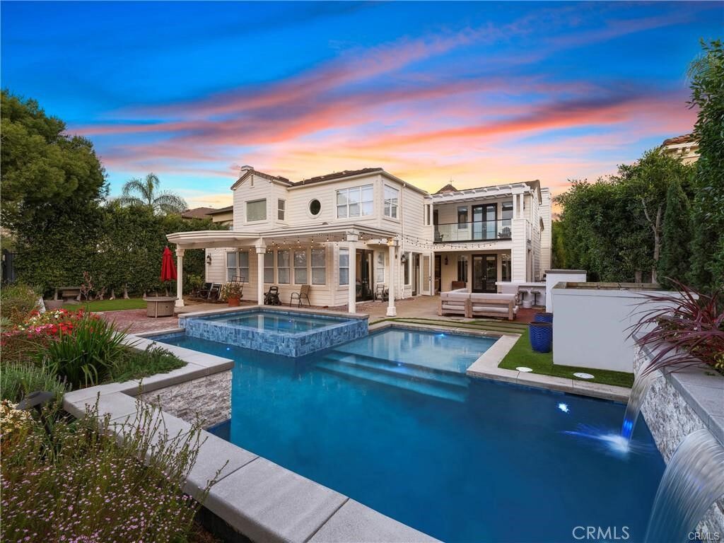 Property Photo:  19531 Peninsula Lane  CA 92648 