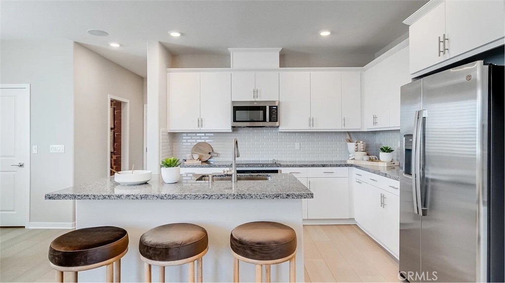 Property Photo:  2591 Cloudview Privado  CA 91761 