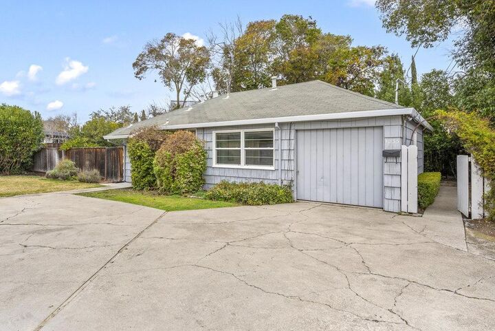 1037 Amarillo Avenue  East Palo Alto CA 94303 photo