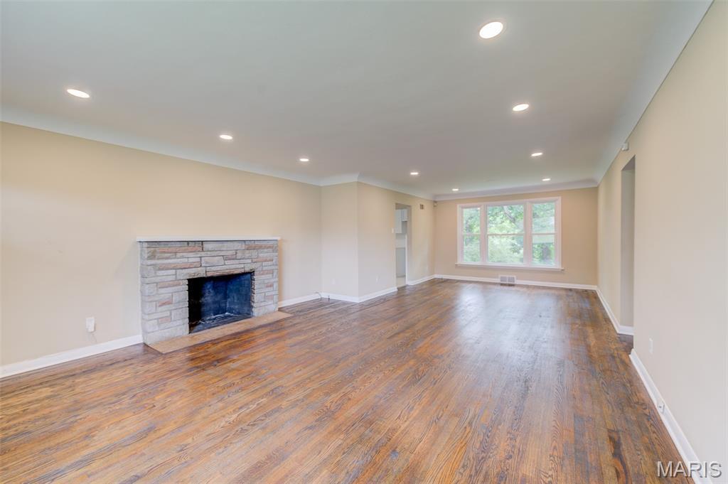 Property Photo: 6921 Forest Hill Drive MO 63121
