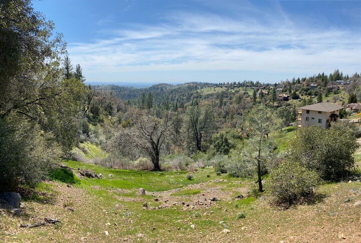 Property Photo: 1144 Laurel Lane CA 95247