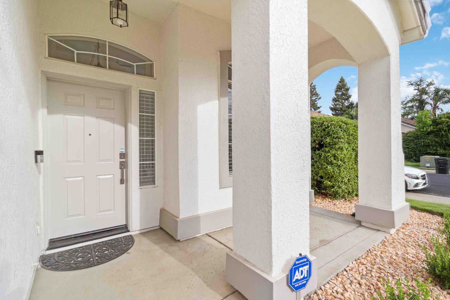 Property Photo: 8900 Rising Mist Way CA 95747