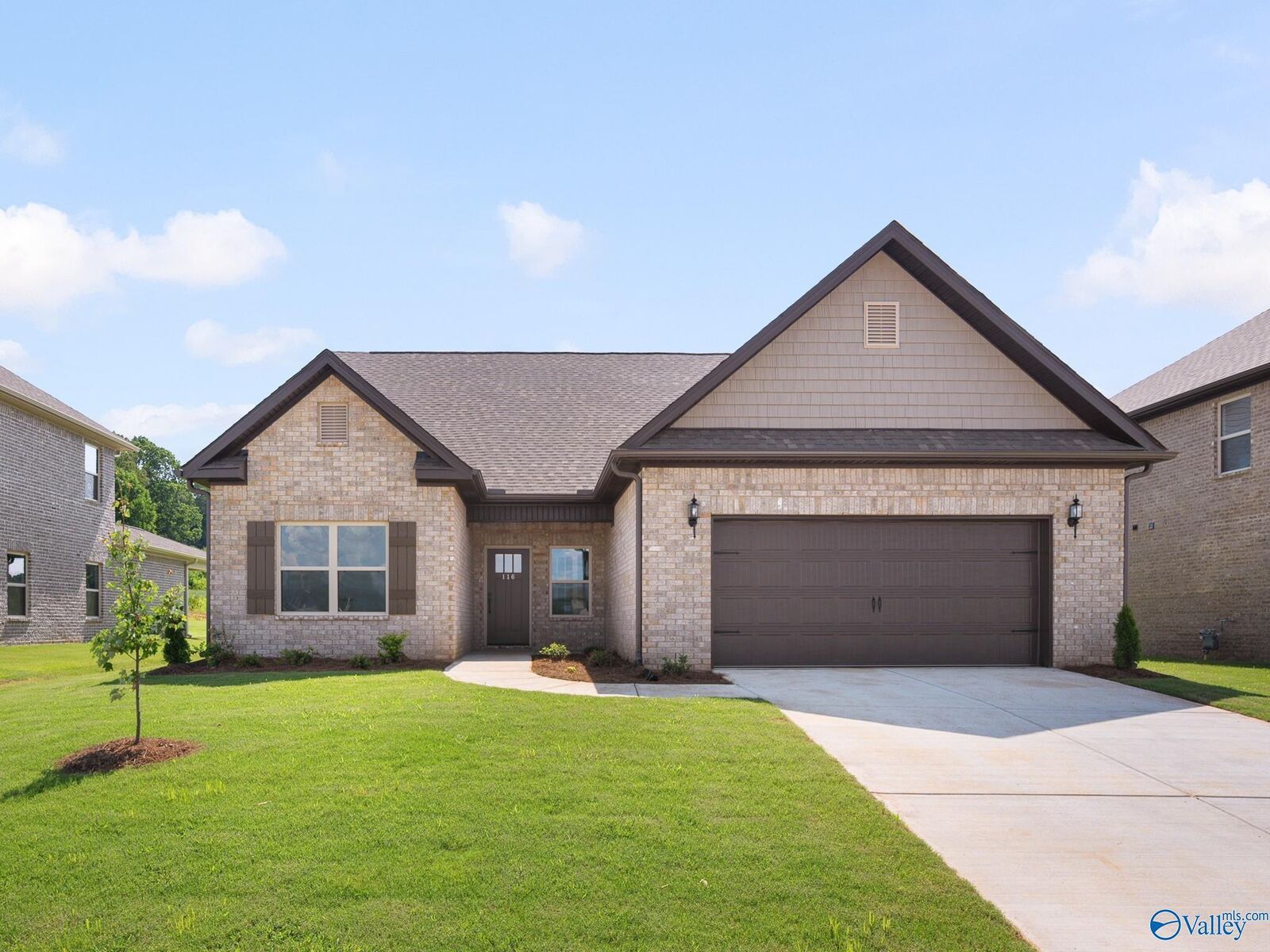 Property Photo:  171 Flintridge Drive  AL 35749 