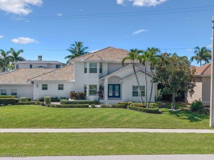 Property Photo:  190 Geranium Court  FL 34145 