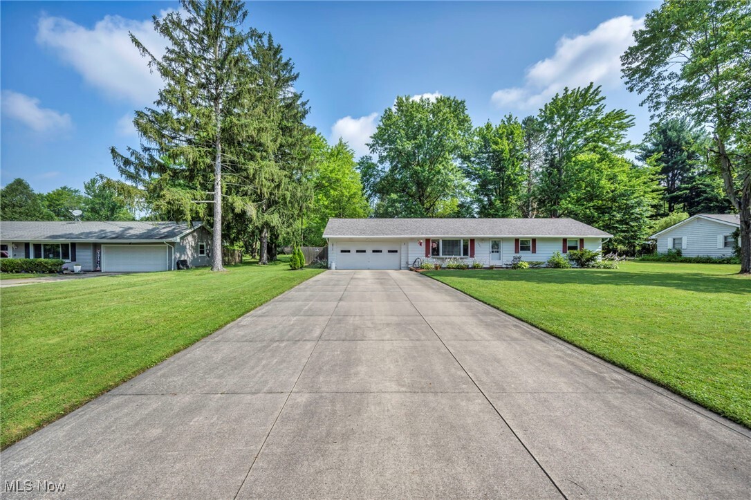 Property Photo: 2061 Garden Lane OH 44236