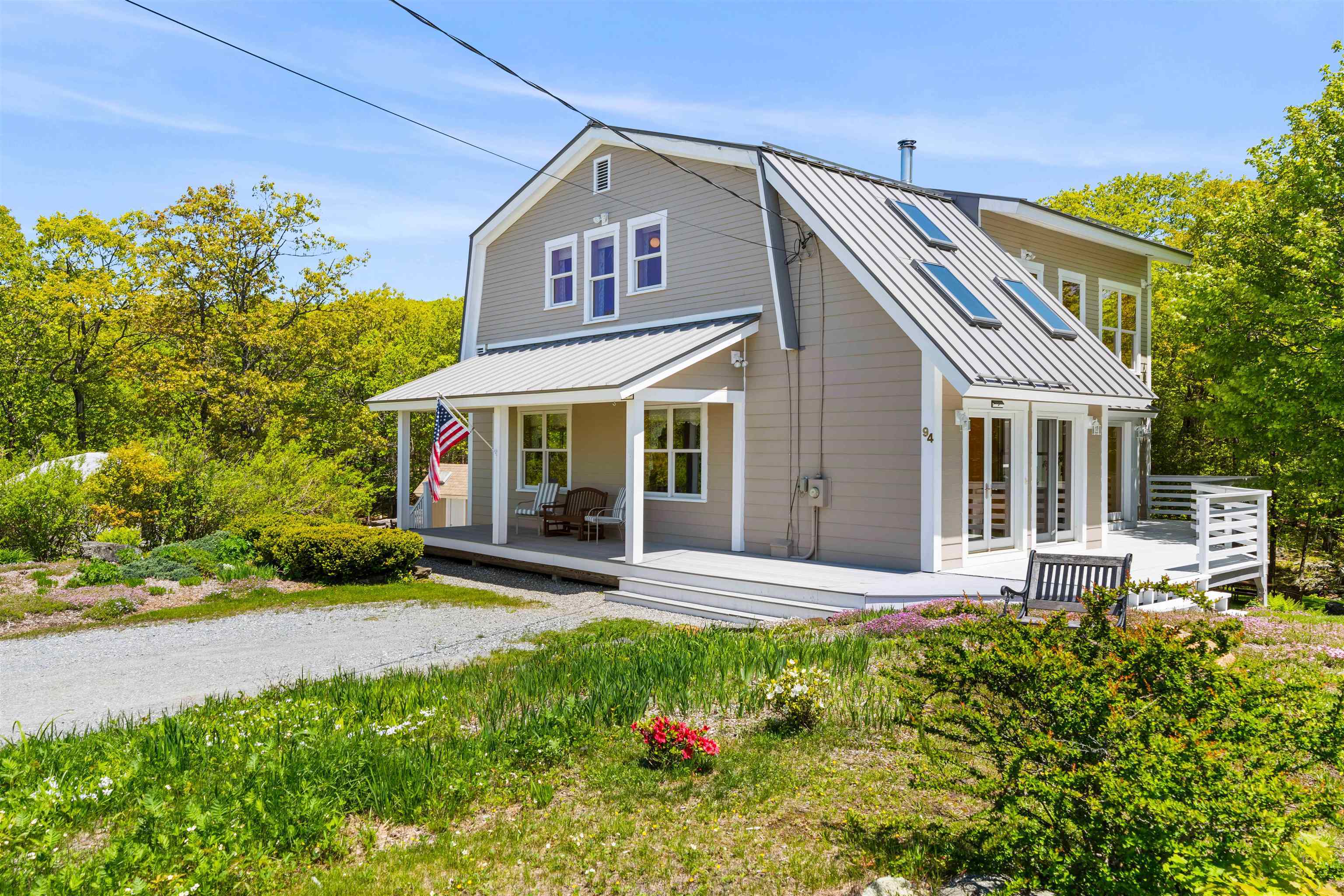 Property Photo: 94 Summit Drive NH 03082