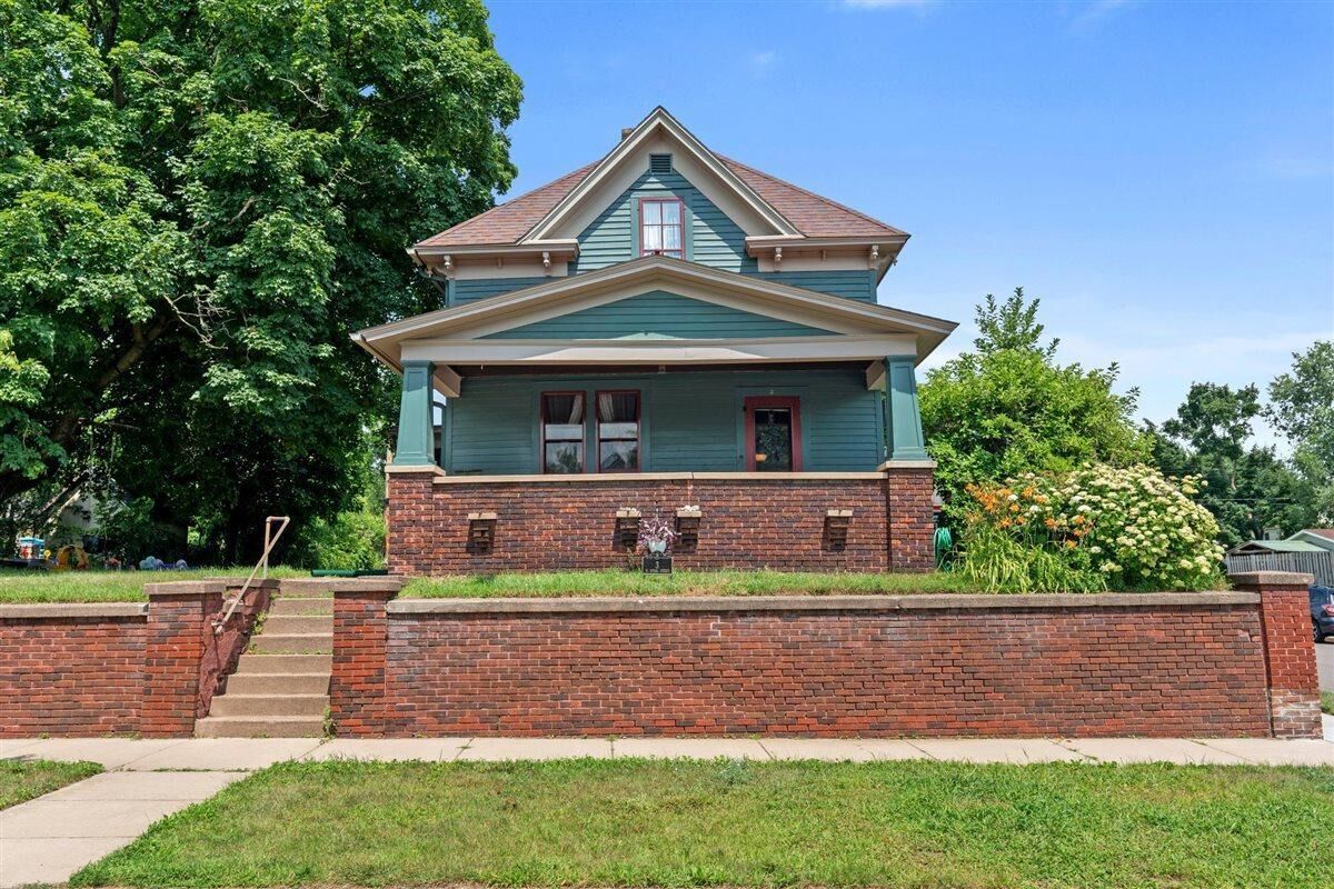 Property Photo: 3 N Rural Street WI 54729