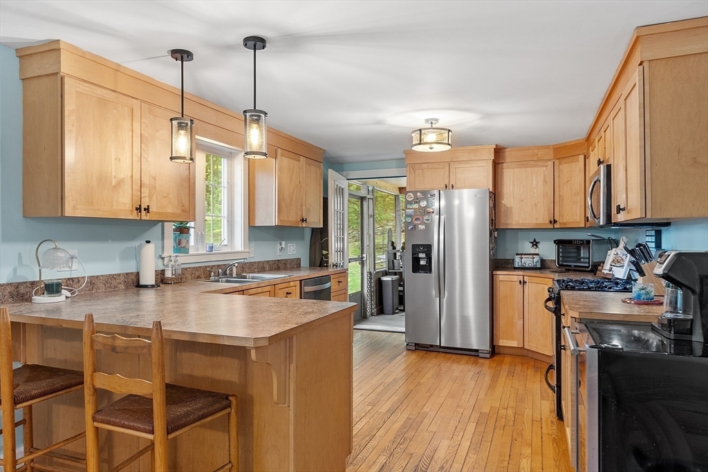 Property Photo: 68 Appleton Cir MA 01420