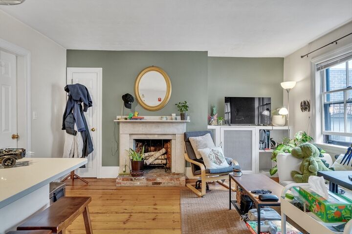 Property Photo:  16 Hancock St 5R  MA 02114 