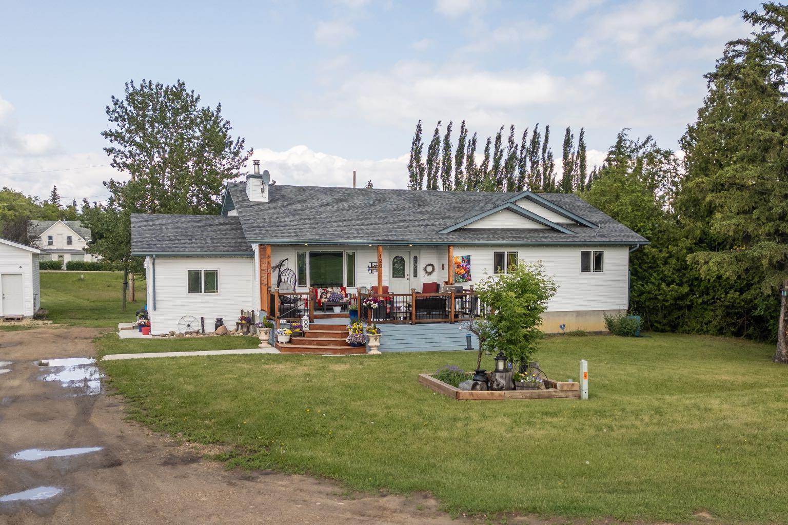 Photo de la propriété:  120 Dominion Street  AB T0B 2M0 