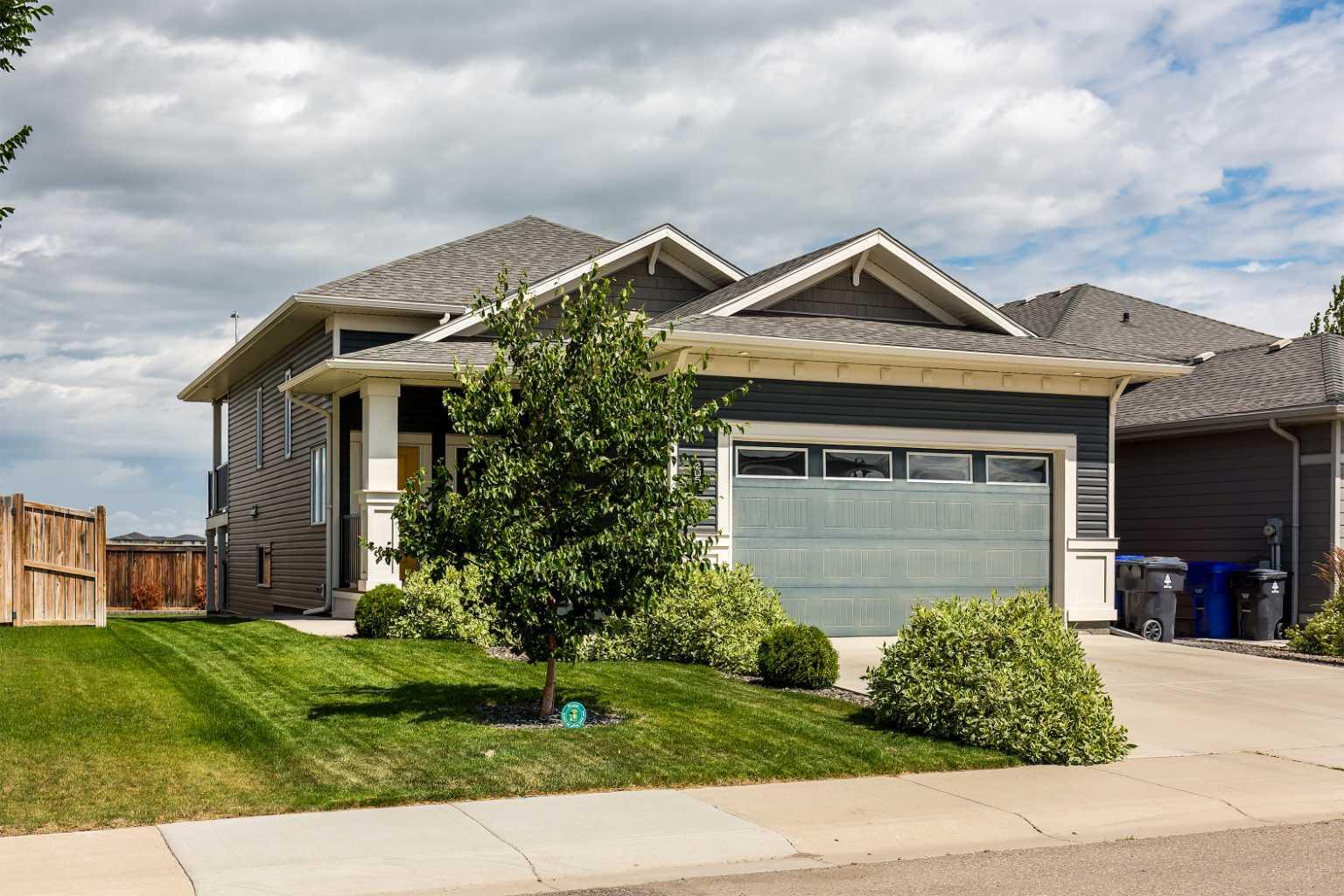 Property Photo: 205 Lasalle Terrace W AB T1J 5G9