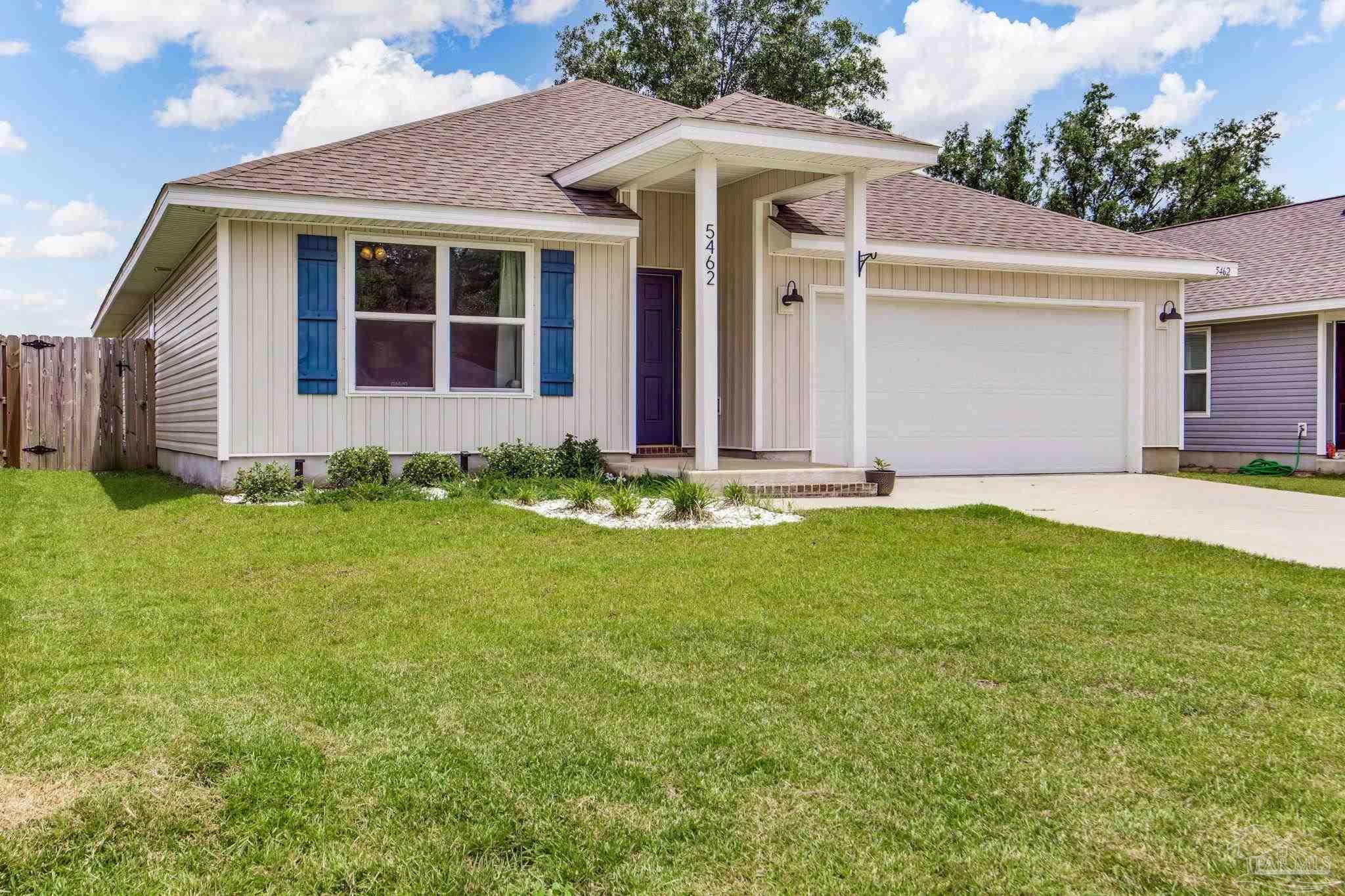 Property Photo:  5462 Peach Dr  FL 32571 