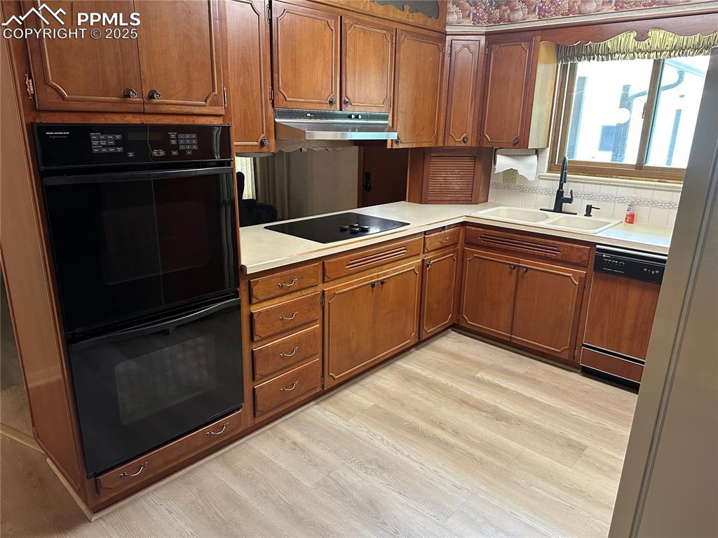 Property Photo: 80 Baylor Street CO 81005