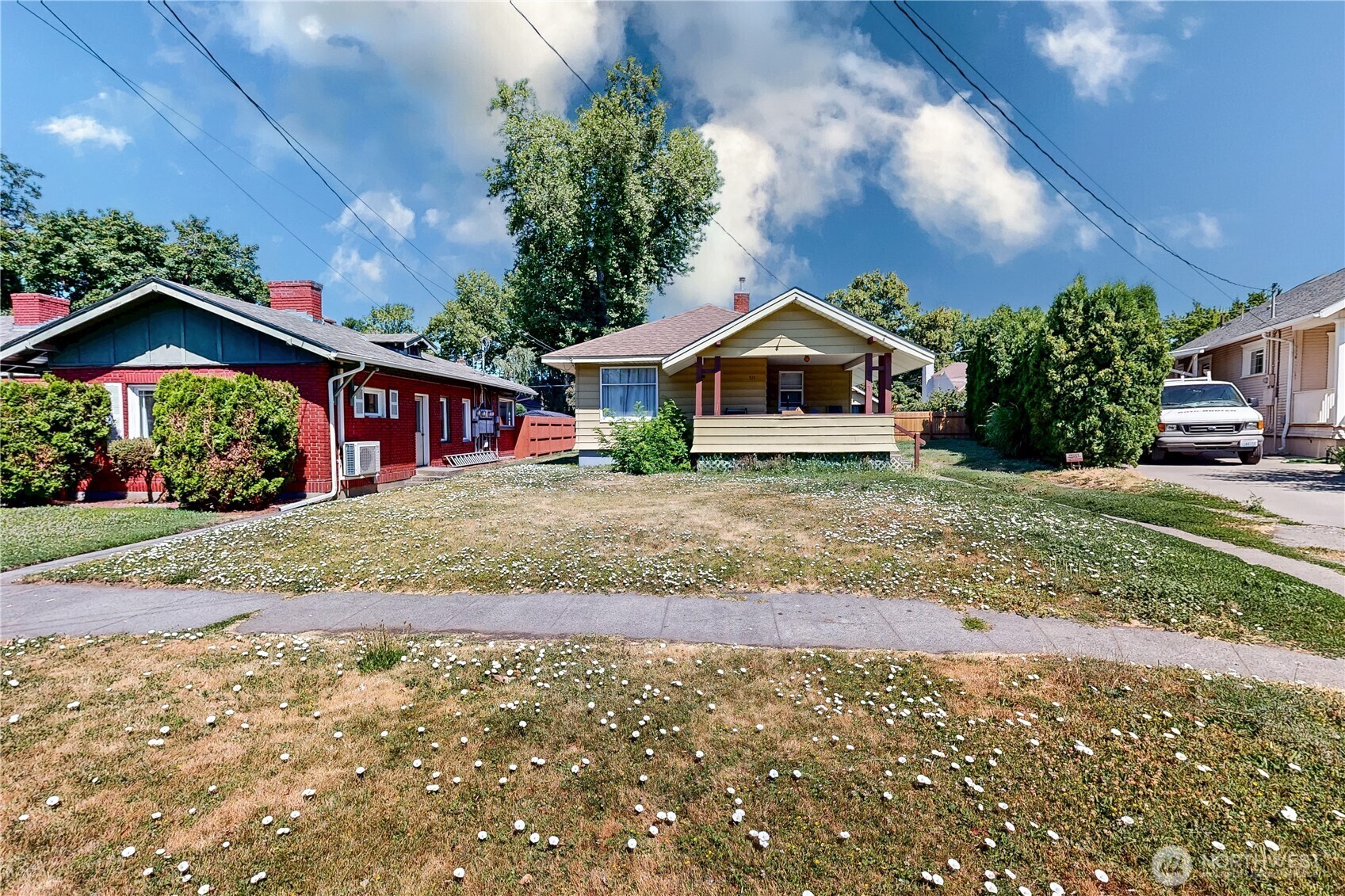 Property Photo: 511 Newell Street WA 99362