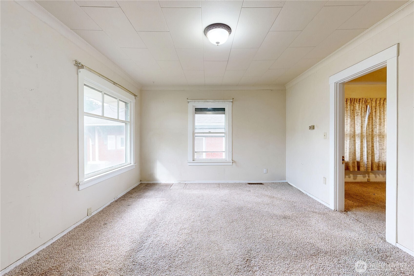 Property Photo: 511 Newell Street WA 99362