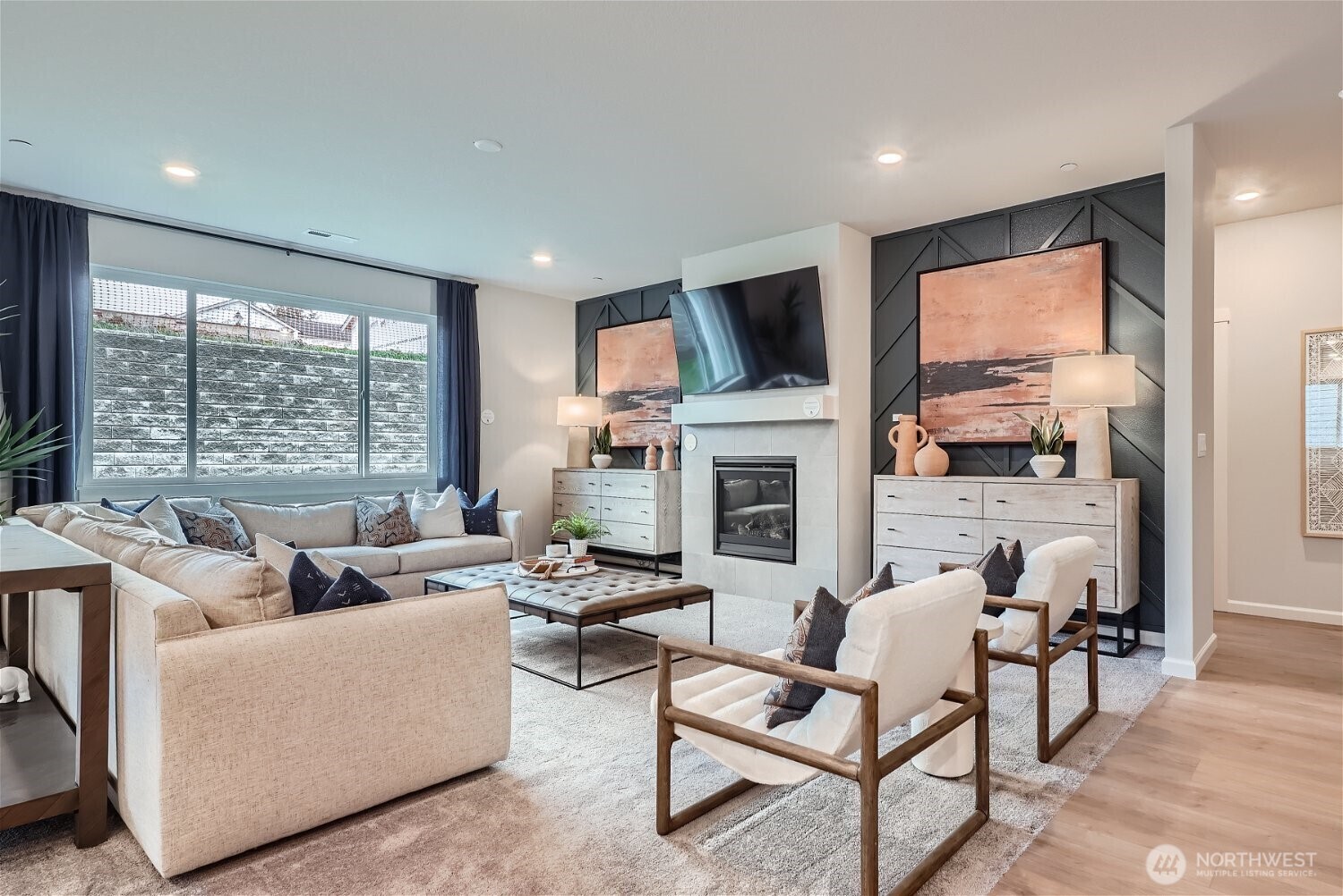 Property Photo:  5615 N 87th Avenue  WA 98607 