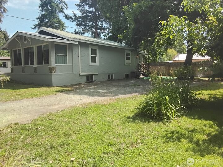 306  Henderson Way  Tonasket WA 98855 photo