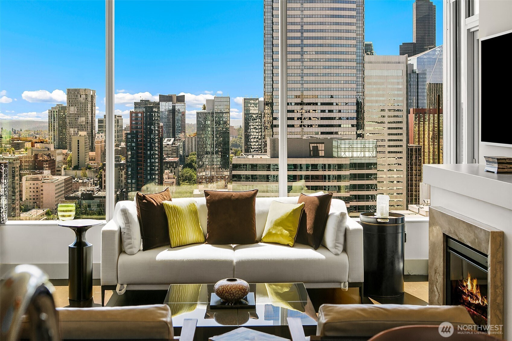 Property Photo: 737 Olive Way 3606 WA 98101