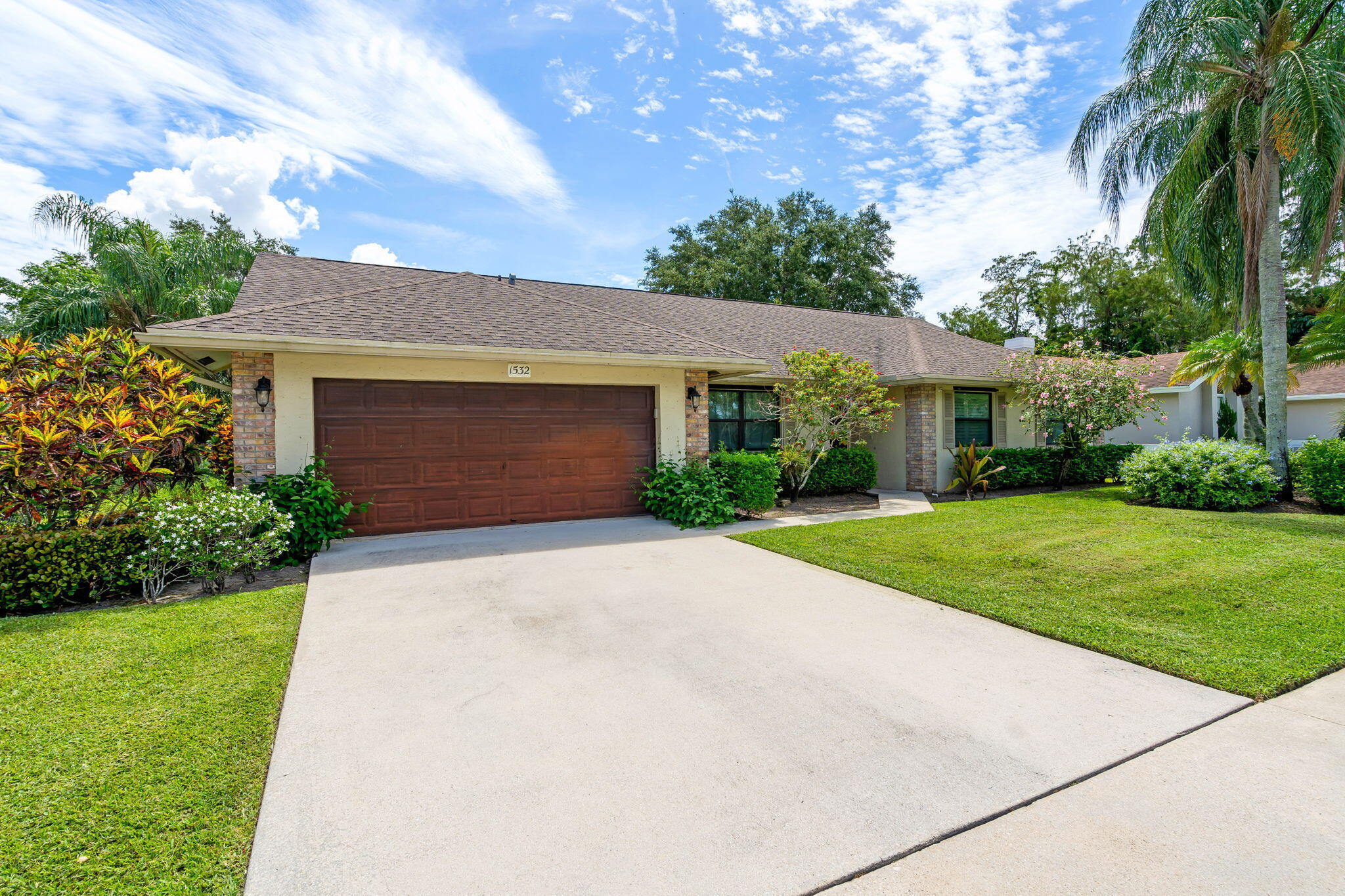 Property Photo:  1532 Primrose Lane  FL 33414 