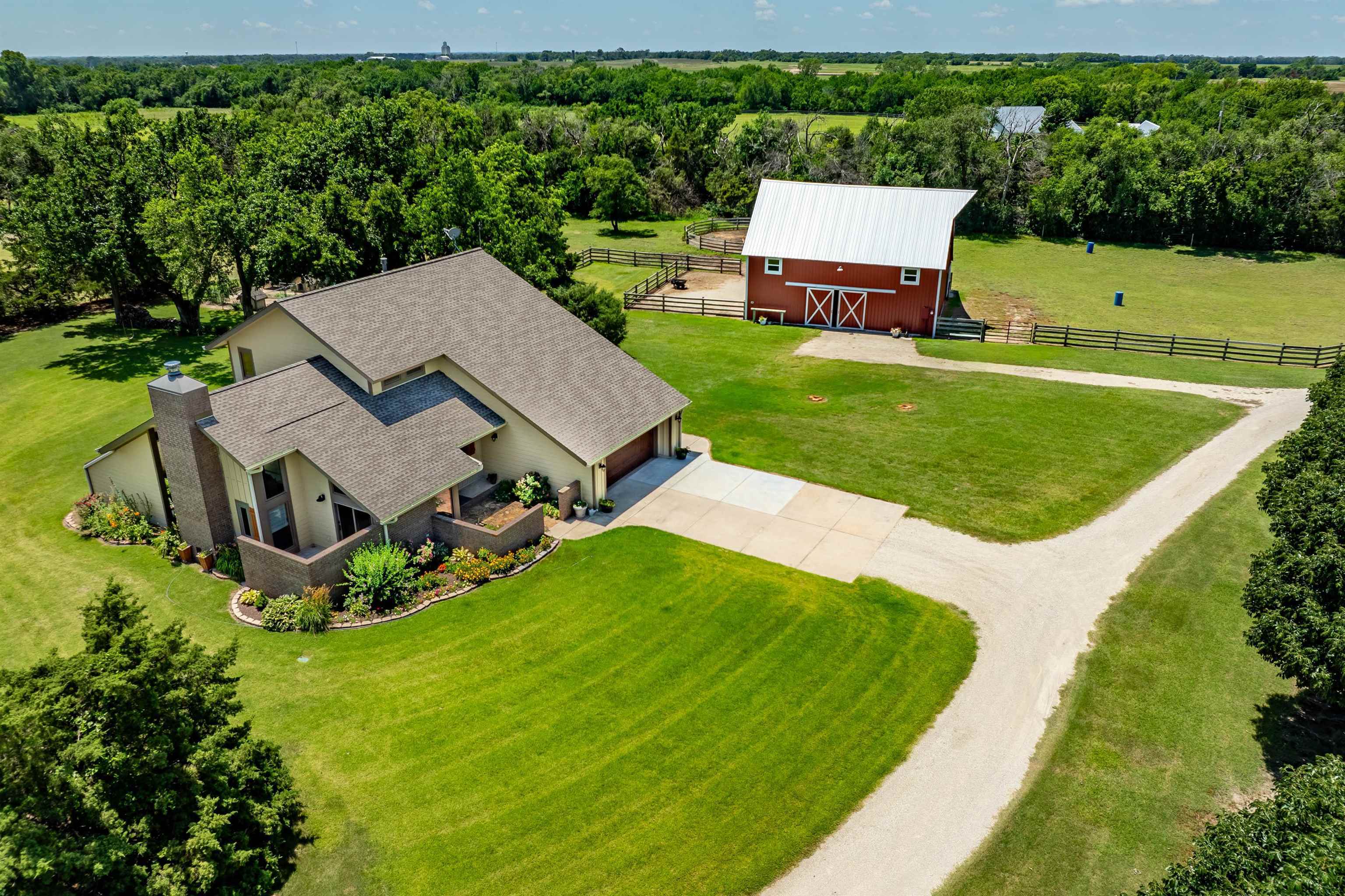 8835 S 103rd St W  Clearwater KS 67026 photo