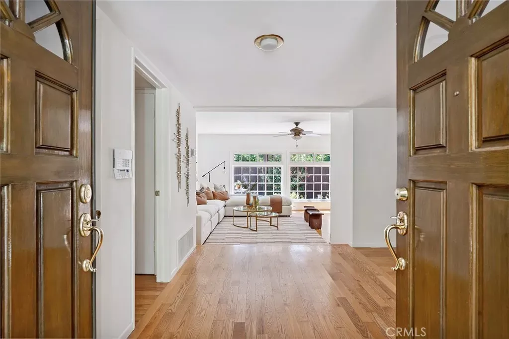 Property Photo: 4241 Kingfisher Road CA 91302