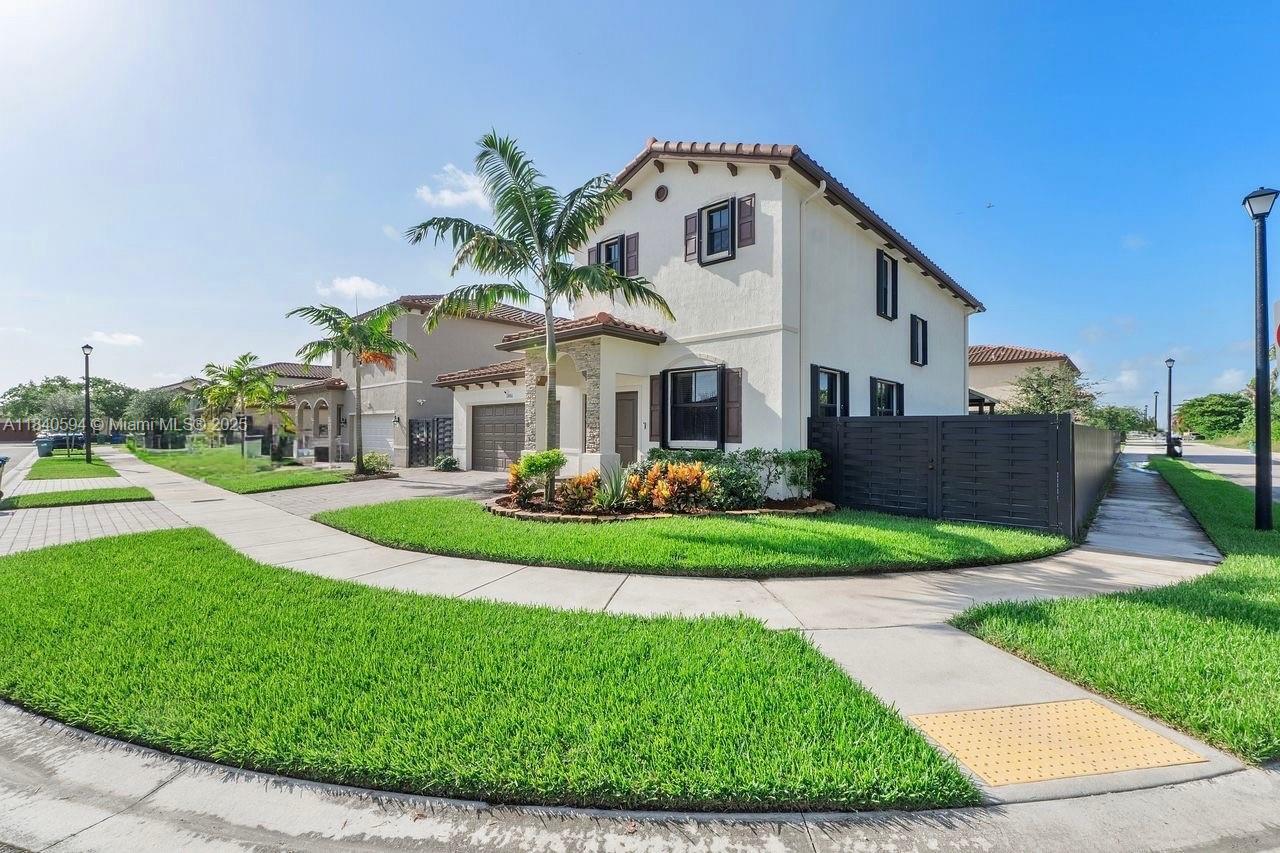 Property Photo: 11886 SW 234th St FL 33032
