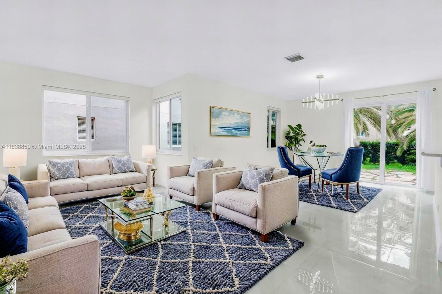Property Photo: 1103 Golden Cane Dr FL 33327