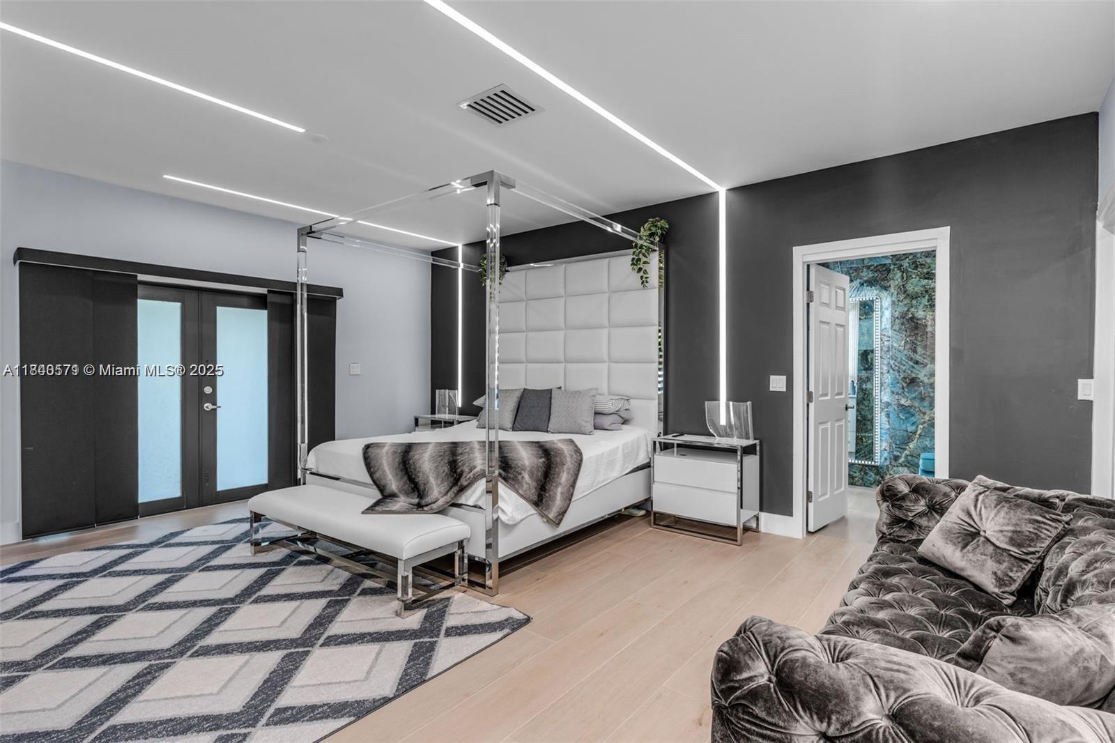 Property Photo:  1120 Wallace St  FL 33134 