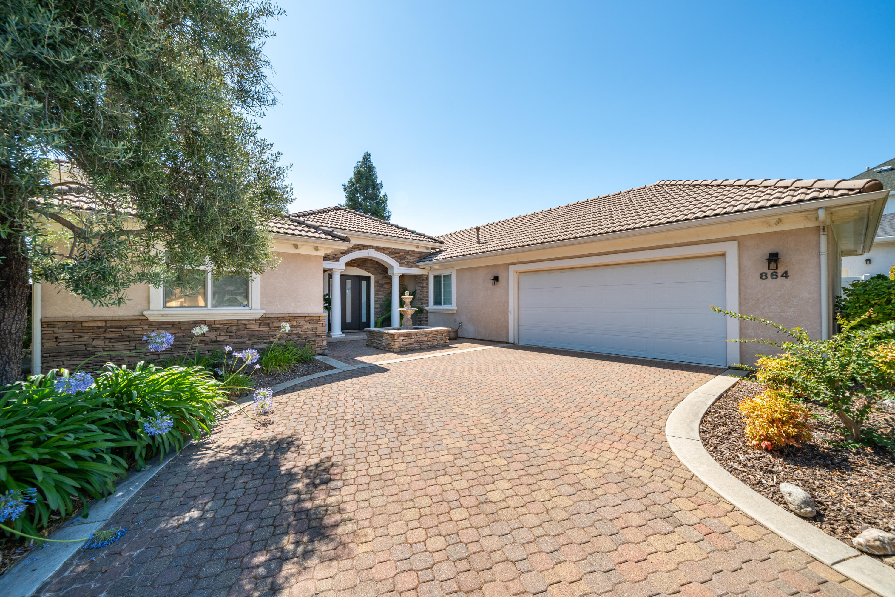 Property Photo: 864 River Bend Road CA 96003