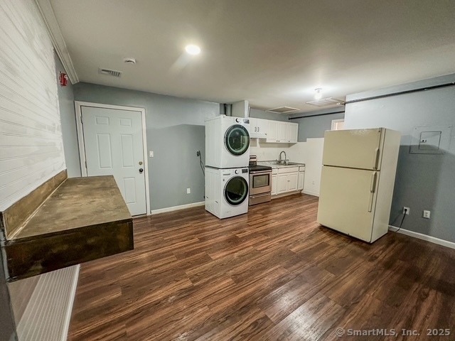 Property Photo: 861 Madison Avenue 4 CT 06606
