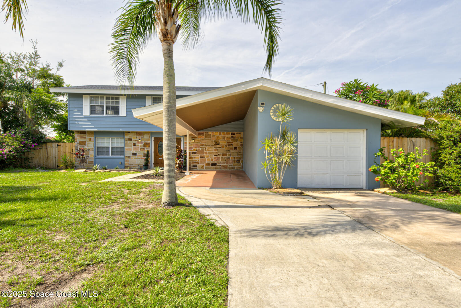 Property Photo: 949 Brunswick Lane FL 32955
