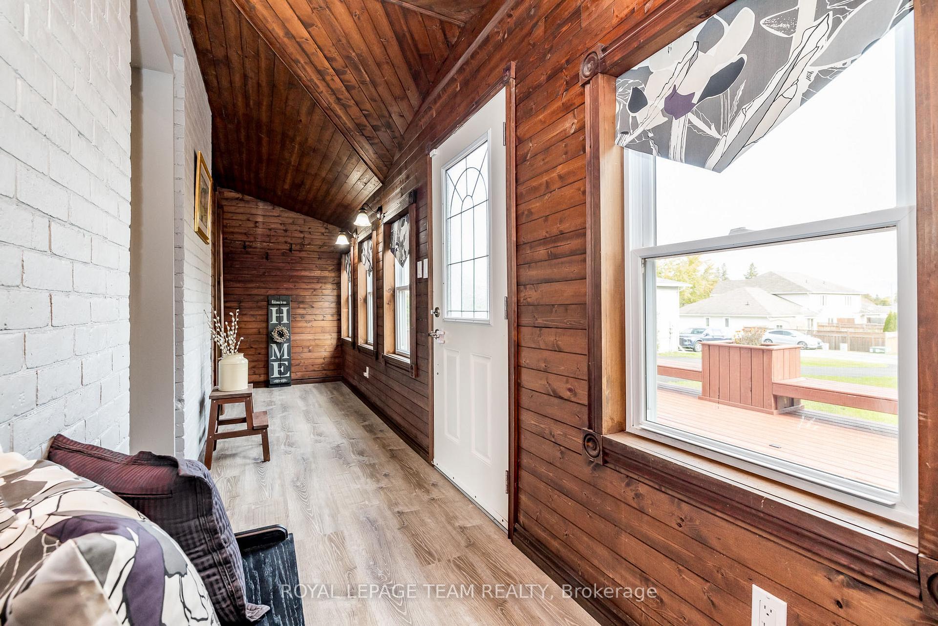 Photo de la propriété: 294 Dumbrille Street ON K0G 1J0